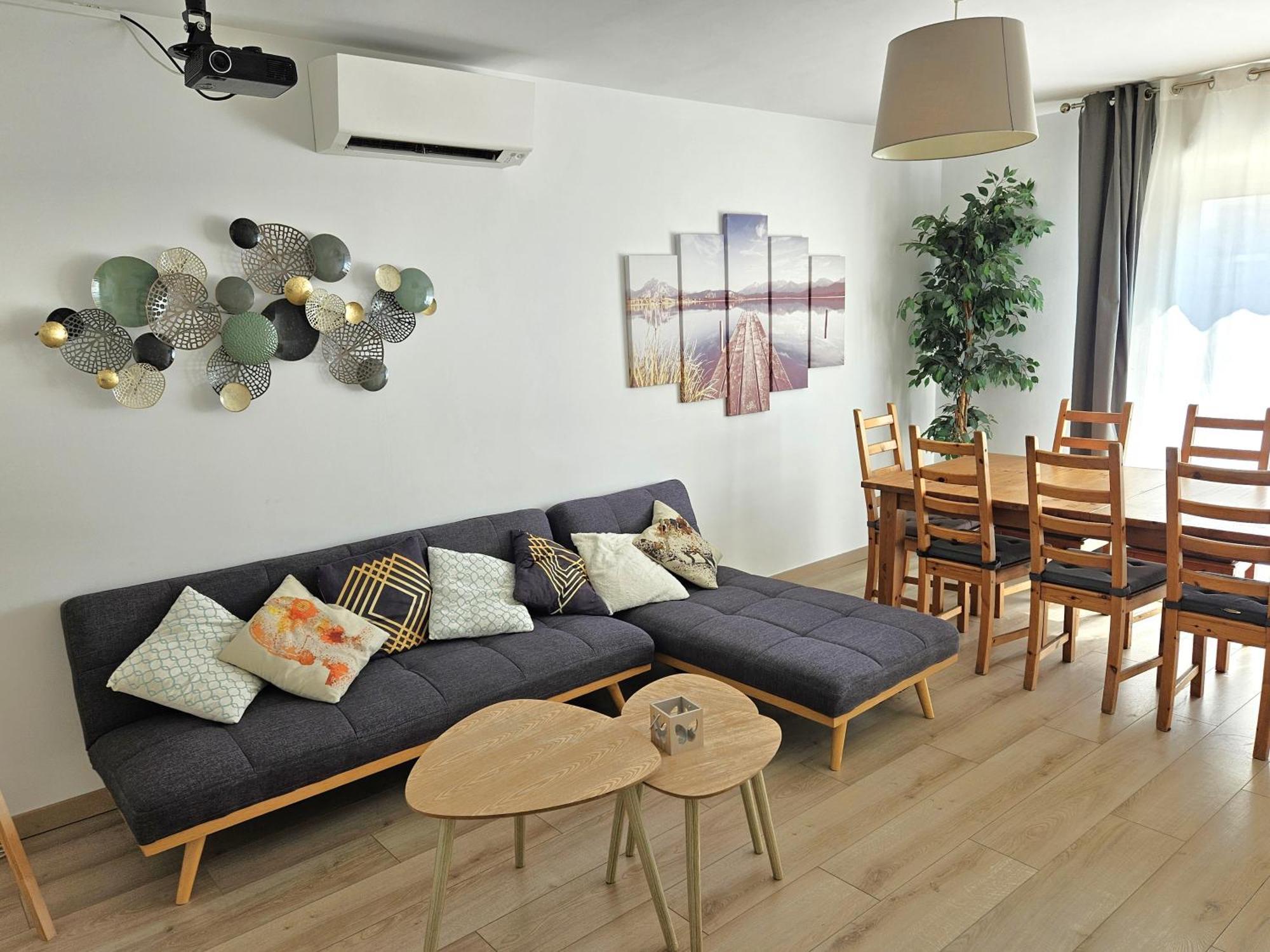 Chambre En Colocation Fille, Proche Mer, Climatisation Toulon Luaran gambar