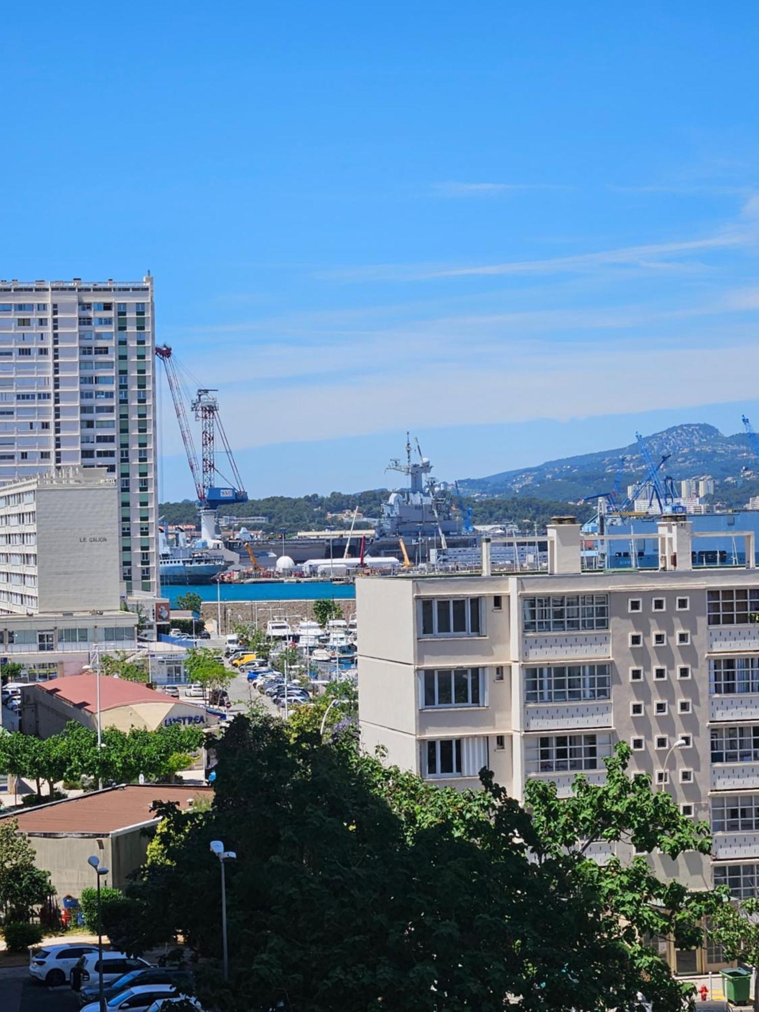 Chambre En Colocation Fille, Proche Mer, Climatisation Toulon Luaran gambar