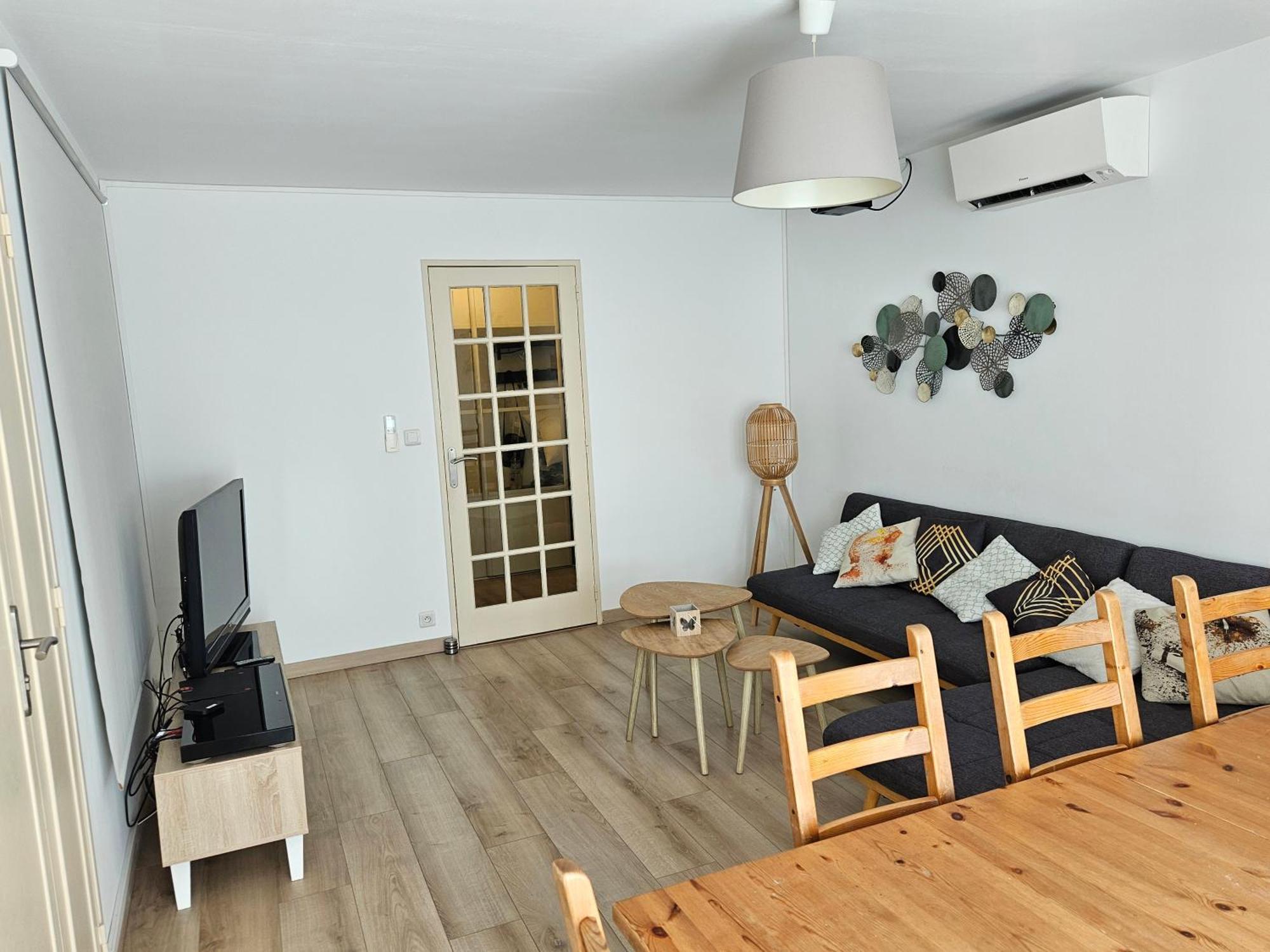 Chambre En Colocation Fille, Proche Mer, Climatisation Toulon Luaran gambar