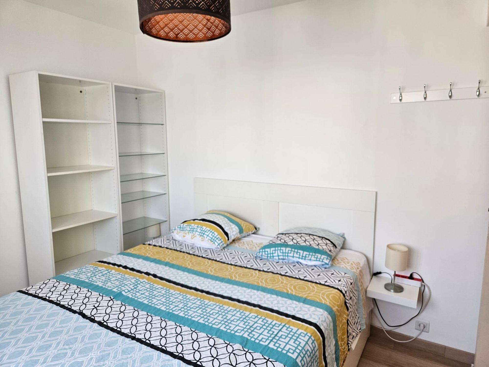 Chambre En Colocation Fille, Proche Mer, Climatisation Toulon Luaran gambar