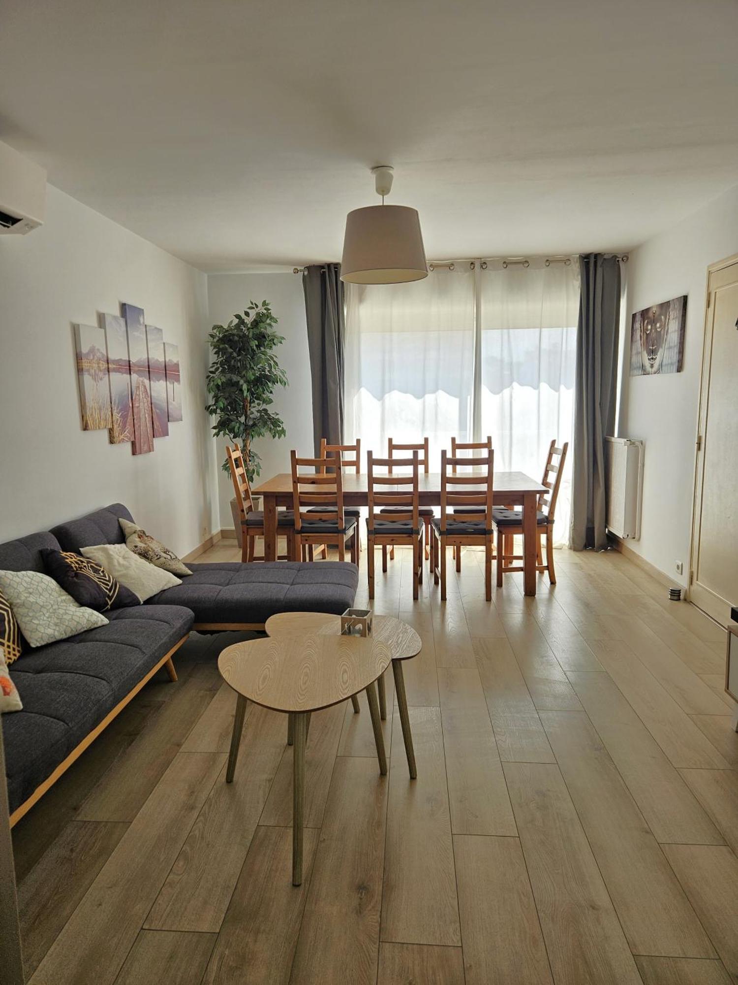 Chambre En Colocation Fille, Proche Mer, Climatisation Toulon Luaran gambar